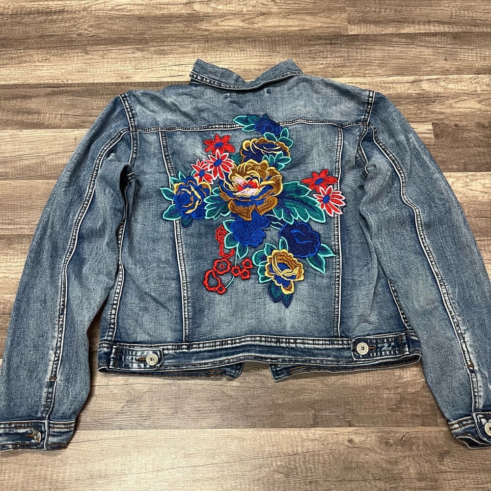 Jean Jacket with floral embroidery size medium